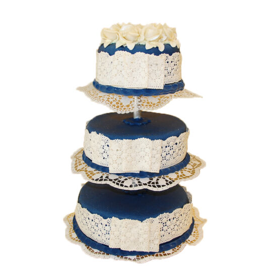 Kék-fehér csipkés esküvői torta