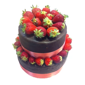Eperrel díszített csokoládé torta