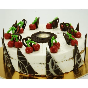 Meggyes-mákos-marcipános torta