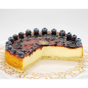 Sajttorta, tortarendelés Pingvin Cukrászda Vác